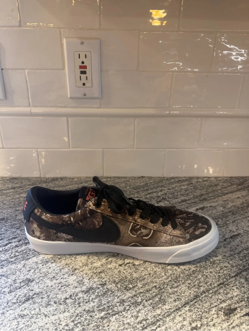 Mens Nike Blazer Low Pro GT Premium SB Realtree DO9398-002 Size 10.5